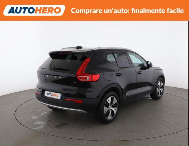 VOLVO XC40 T3 Momentum Pro