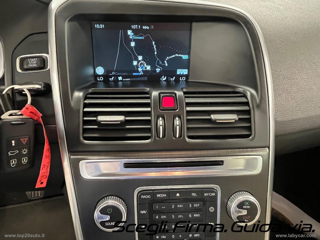 VOLVO XC60 D4 Summum|TETTO APRIBILE|PELLE|SEDILI RISC.