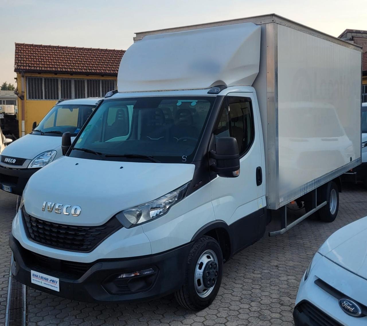 IVECO DAILY 35-160 3.0 (68.179 km)