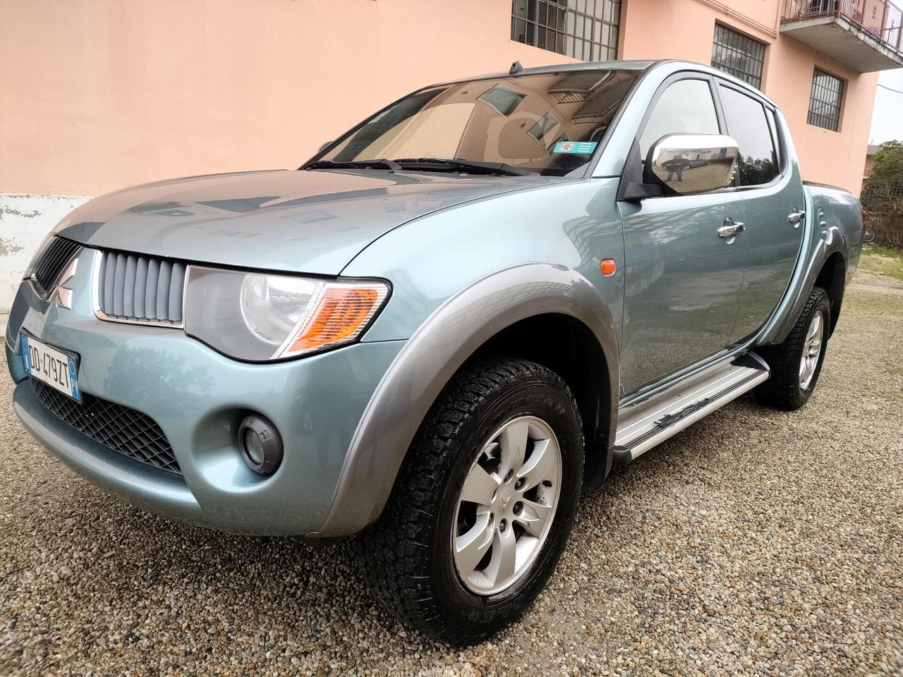 Mitsubishi L200 2.5 DI-D/136CV Double Cab Intense