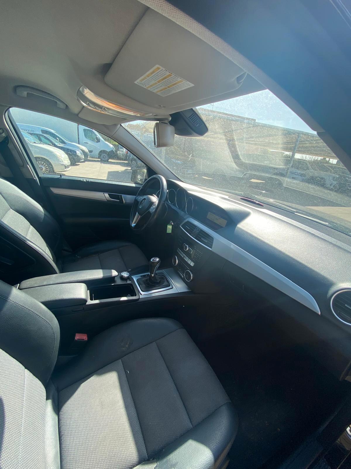 Mercedes-benz C 200 CDI BlueEFFICIENCY Avantgarde