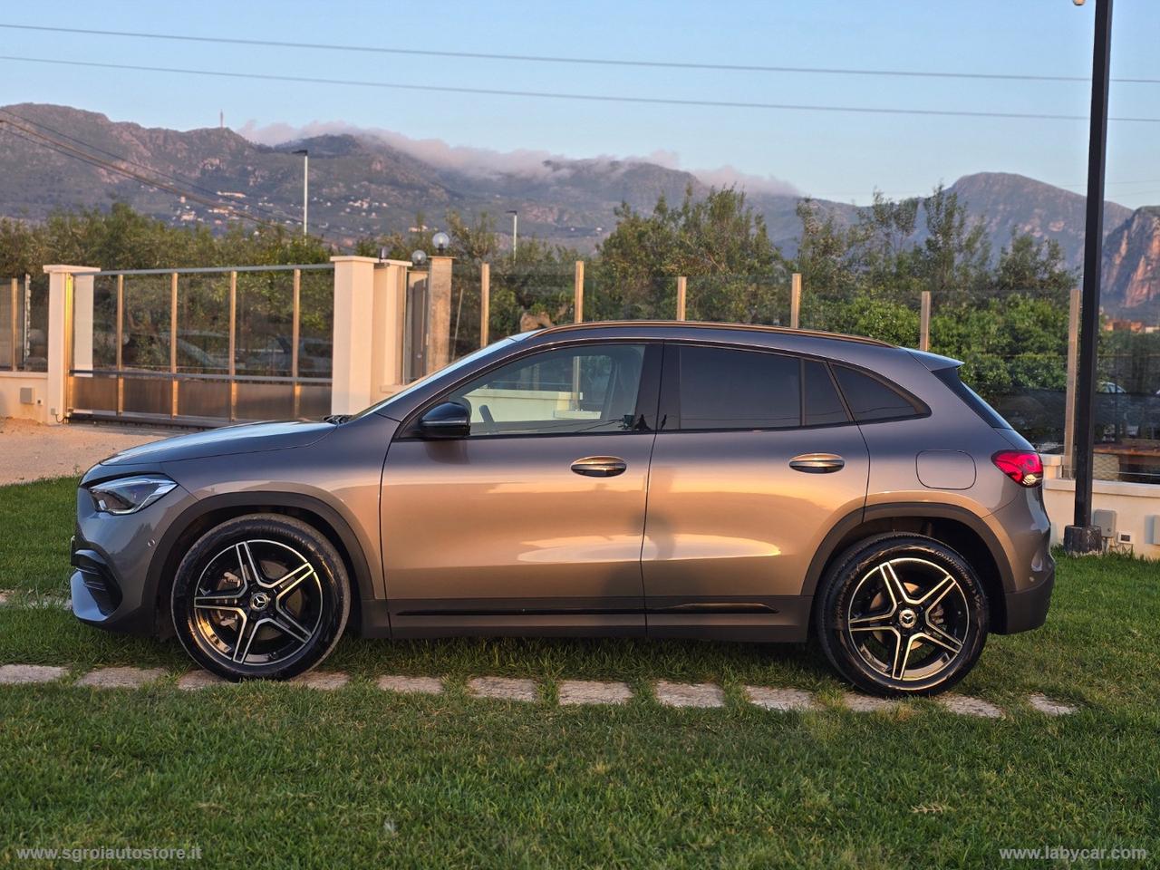 MERCEDES-BENZ GLA 180 d Automatic Premium TETTUCCIO