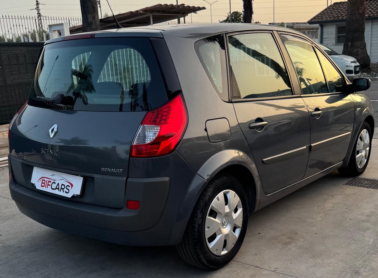 Renault Scenic Scénic 1.9 dCi/130CV Dynamique