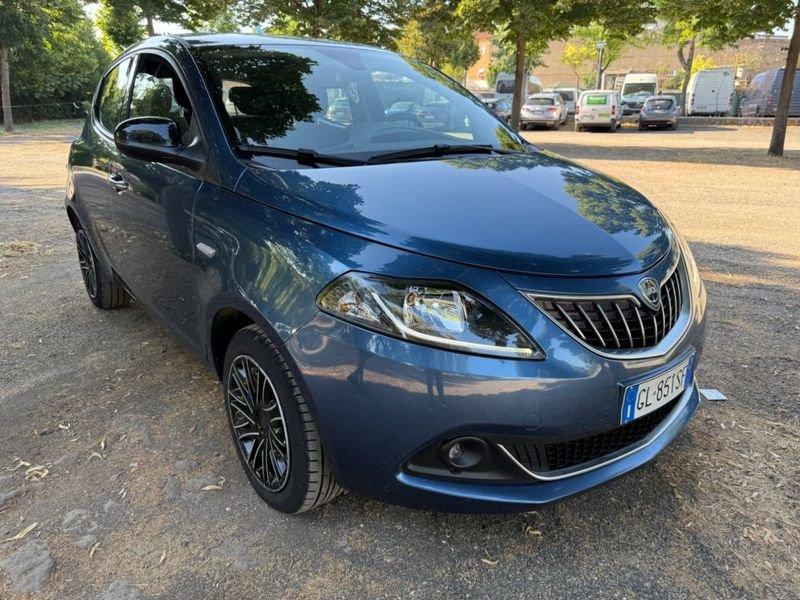 Lancia Ypsilon 1.0 FireFly Hybrid GOLD.+ GPL
