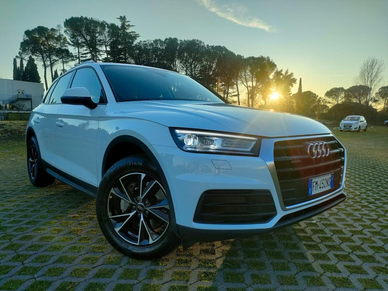 Audi Q5 2.0 TDI quattro S tronic Business