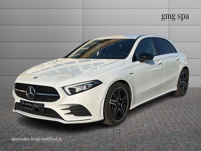 Mercedes-Benz Classe A A 180 d Premium Night edition Plus auto