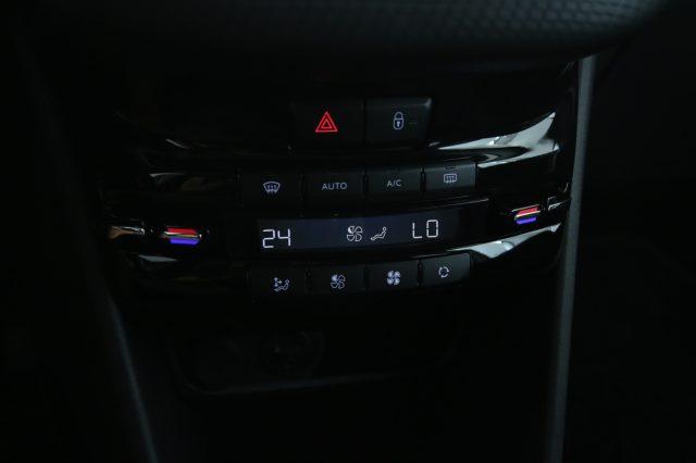 PEUGEOT 2008 BlueHDi 100 Allure Retrocamera