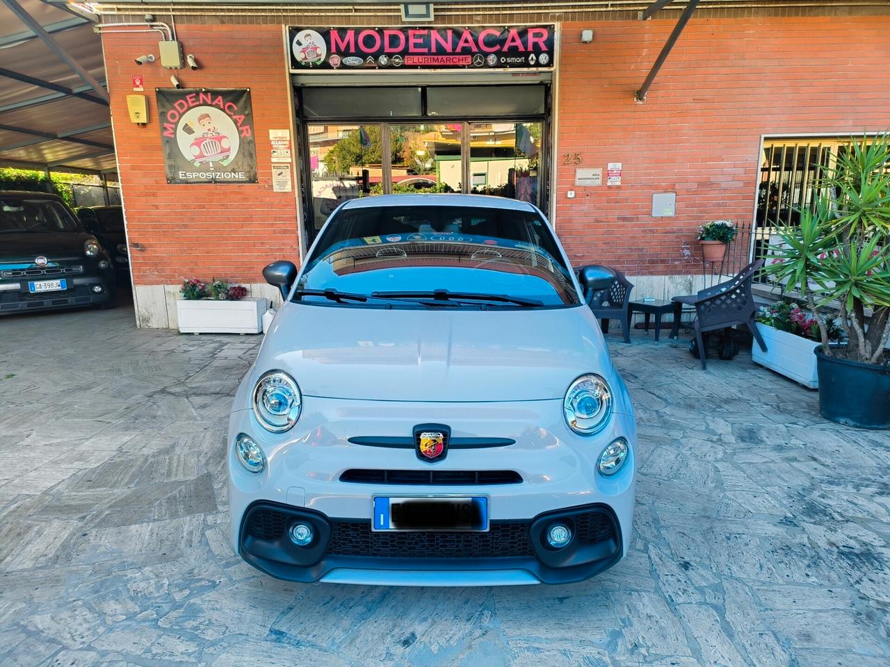 Abarth 500 1.4 Turbo T-Jet Custom