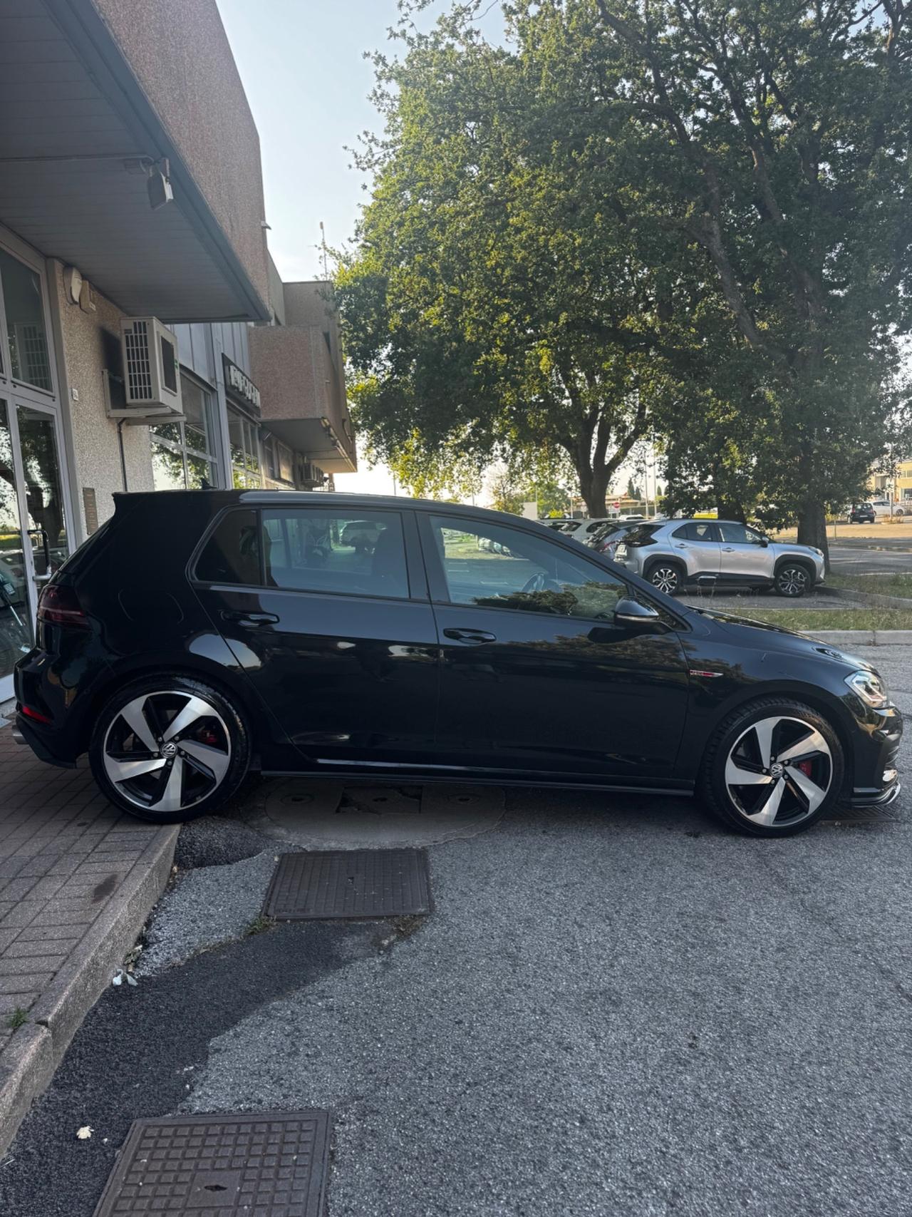 Volkswagen Golf GTI Performance 2.0 245 CV TSI DSG 5p. BMT