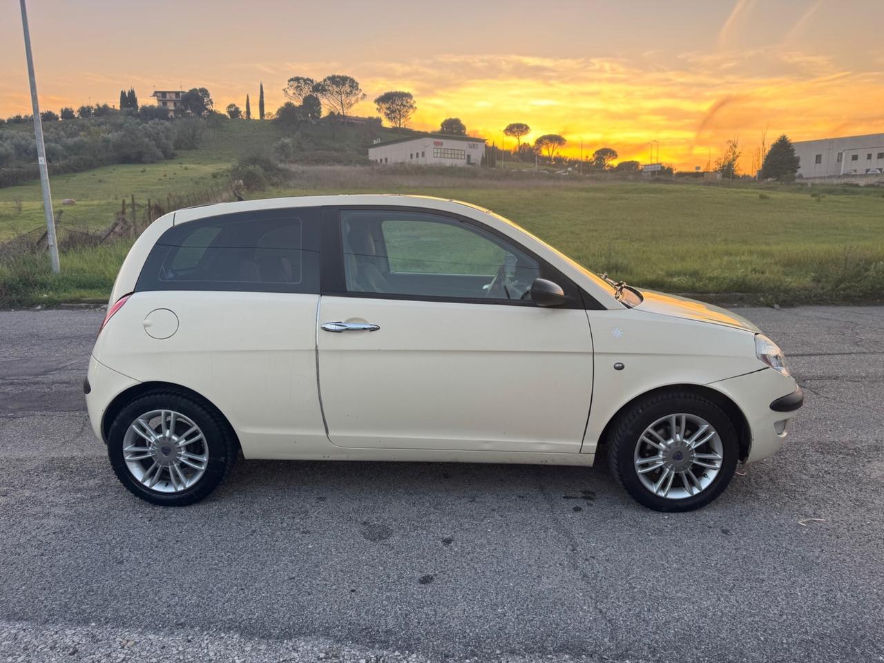 Lancia Ypsilon 1.3 Multijet 16V Platino