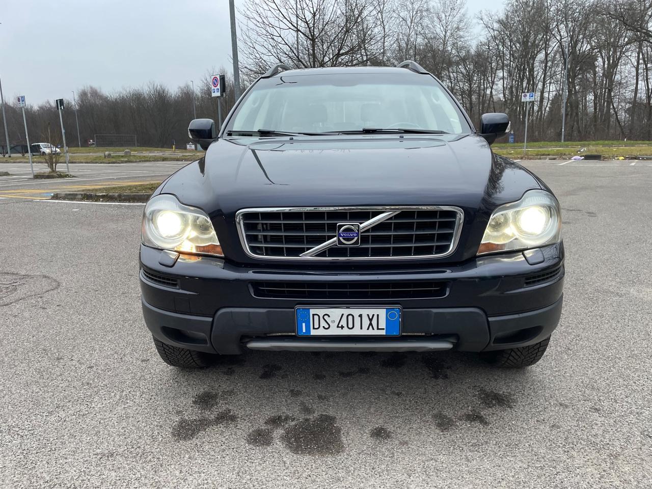 Volvo XC 90 XC90 2.4 D5 185 CV aut. AWD Executive* 7 posti *