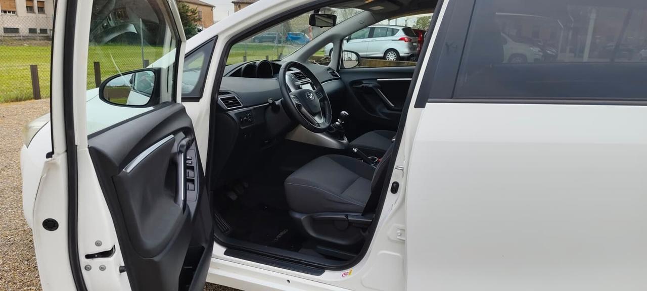 Toyota Verso 1.6 D-4D Style 7 posti