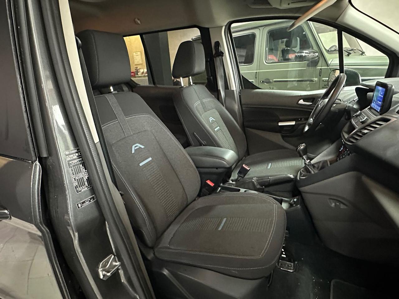 Ford Tourneo Connect Active 1.5 TDCi #10855