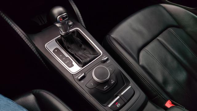 AUDI Q2 30 TDI S tronic SPORT- ADATTA ANCHE A DISABILE