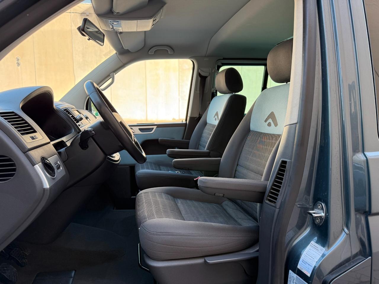 Volkswagen Multivan 2.5 TDI/130CV atlantis