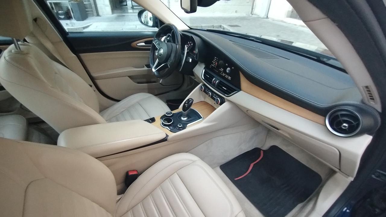 Alfa Romeo Giulia 2.2 Turbodiesel 180 CV Executive
