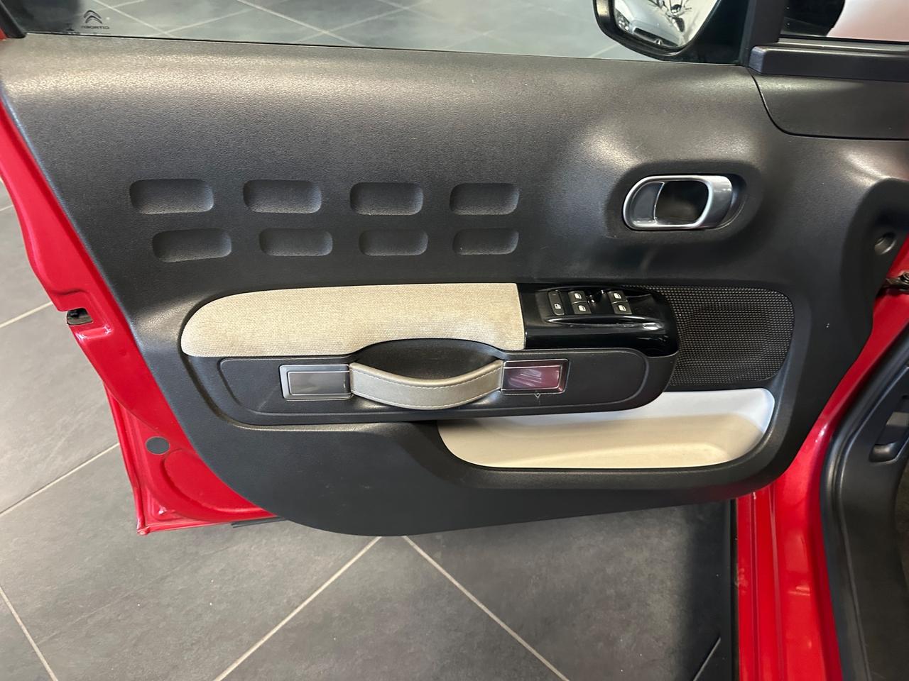 CITROEN C3 1.6 BlueHDi 75CV S&S Shine