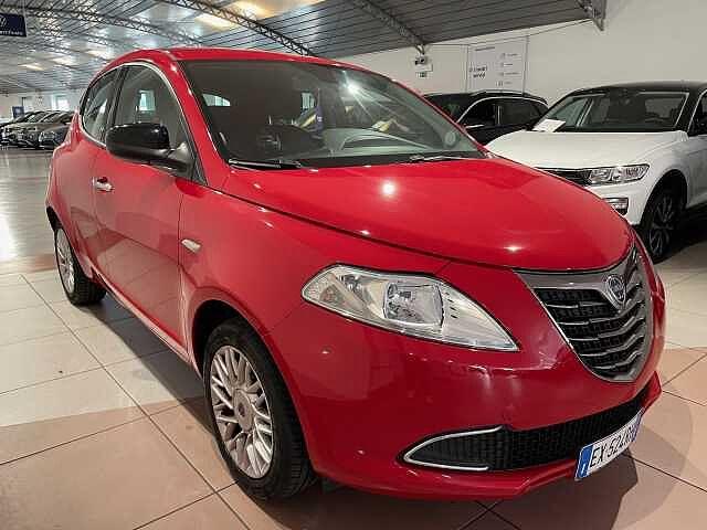 Lancia Ypsilon 1.2 69 CV 5 porte Elefantino