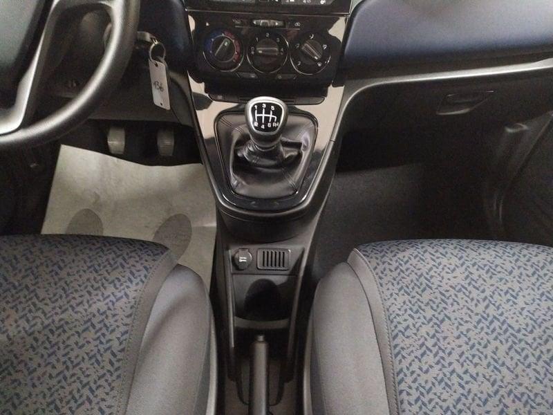 Lancia Ypsilon 1.0 firefly hybrid Silver Plus s&s 70cv