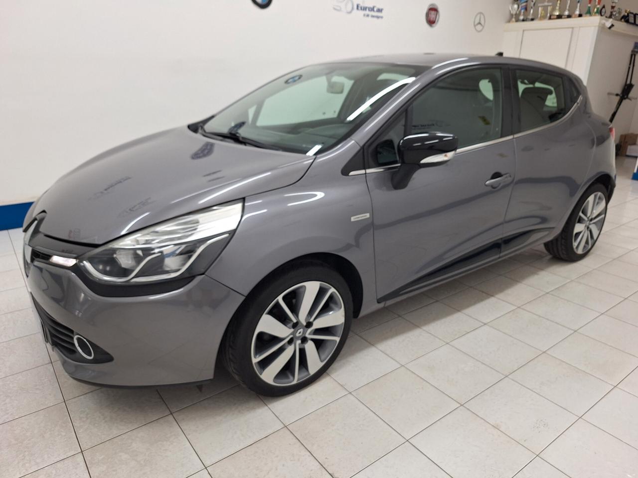 Renault Clio 1.5 dCi 75cv Costume National