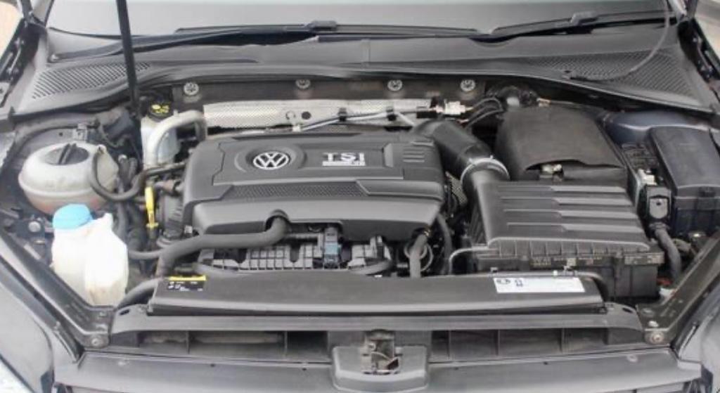 Volkswagen Golf Variant R 2.0 DSG - 300 CV