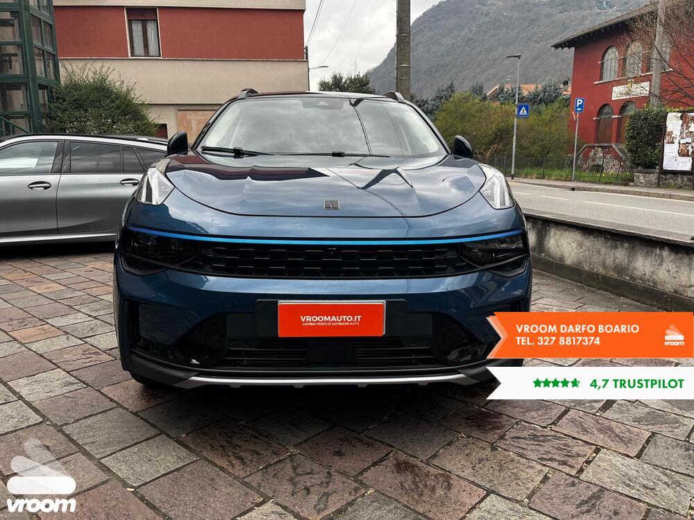 LYNK&CO 01 01 PHEV