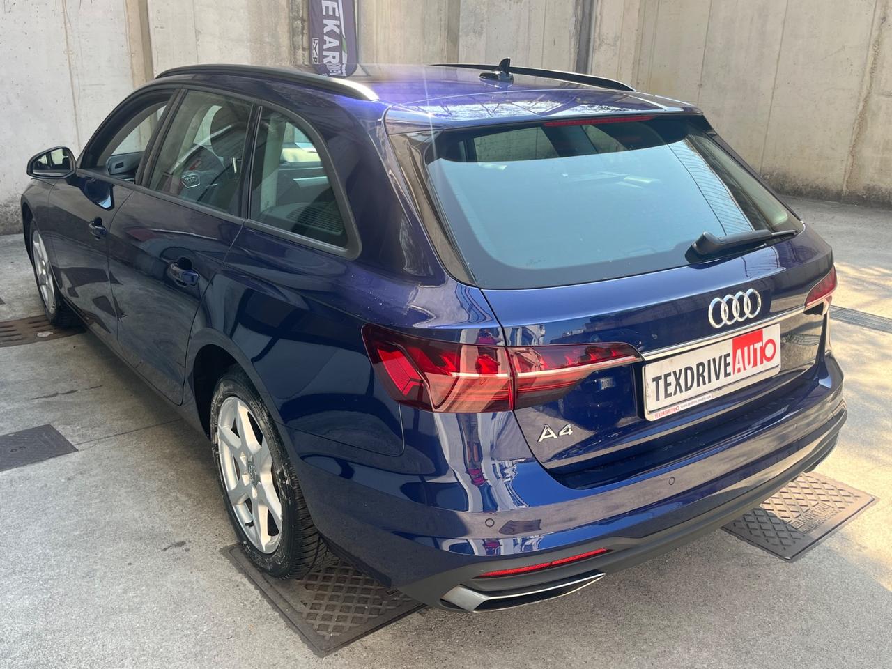 Audi A4 Avant 40 TDI S tronic Business Advanced