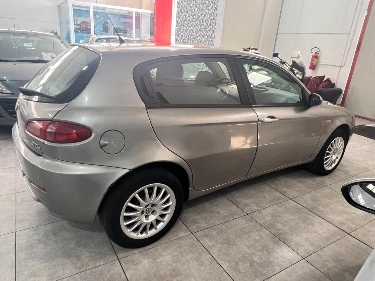 Alfa Romeo 147 1.9 JTD 120 CV - Progression - 2007