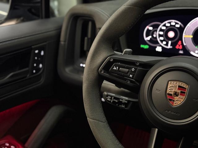 PORSCHE Cayenne Coupé 4.0 V8 Turbo E-Hybrid GT