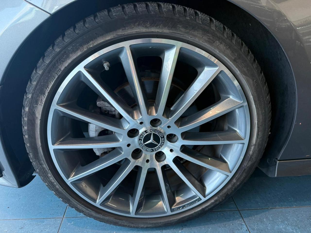 Mercedes-benz CLA 200 d Automatic Business