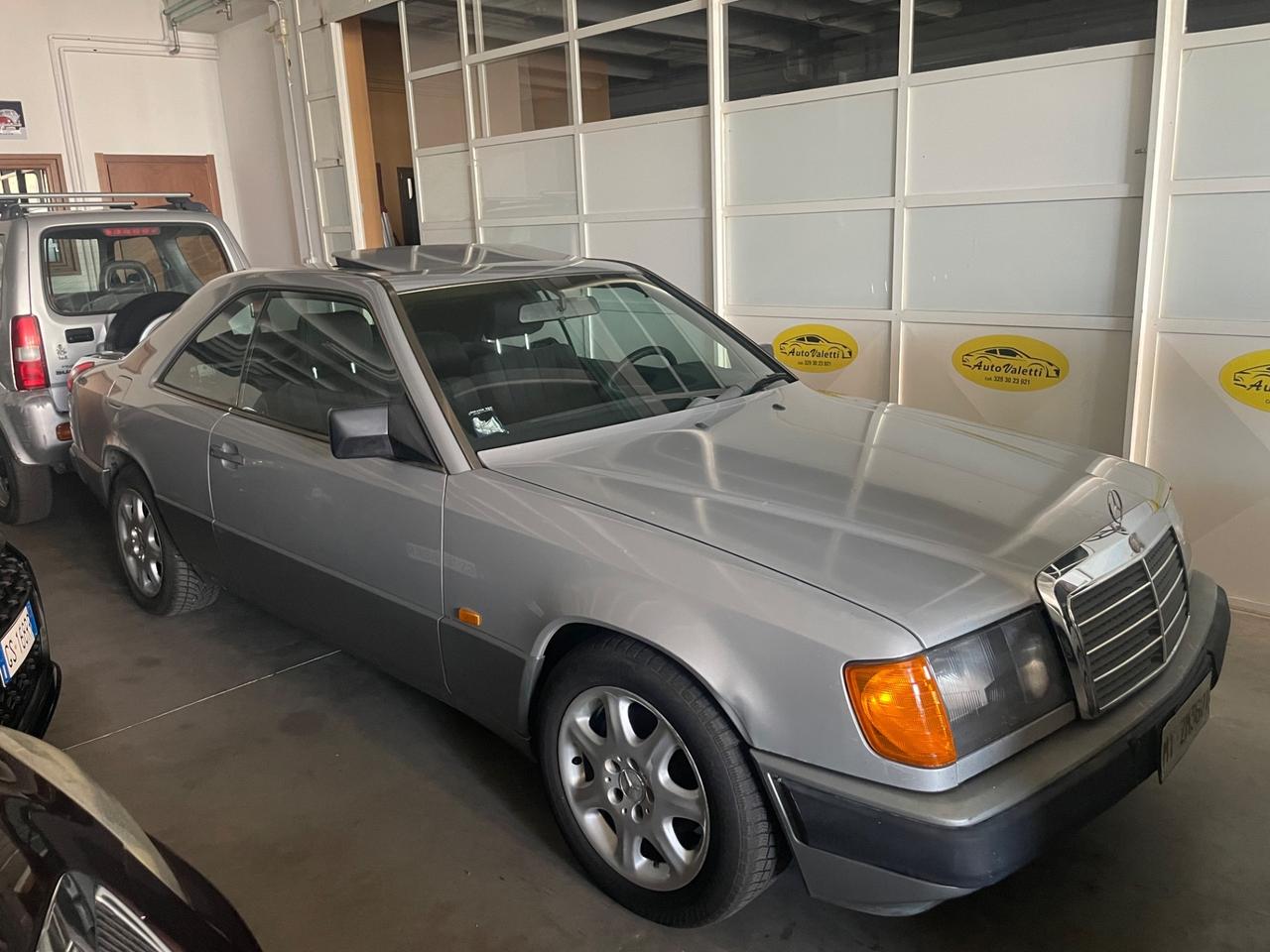 Mercedes-benz 300 CE Coupé