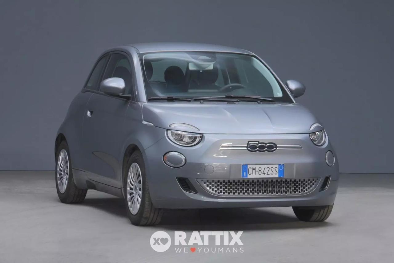 Fiat 500e motore elettrico 42 kWh La Prima
