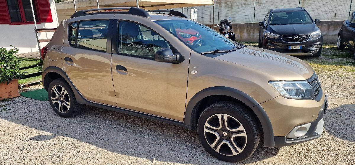 DACIA Sandero Stepway 1.5 DCi 90CV WOW