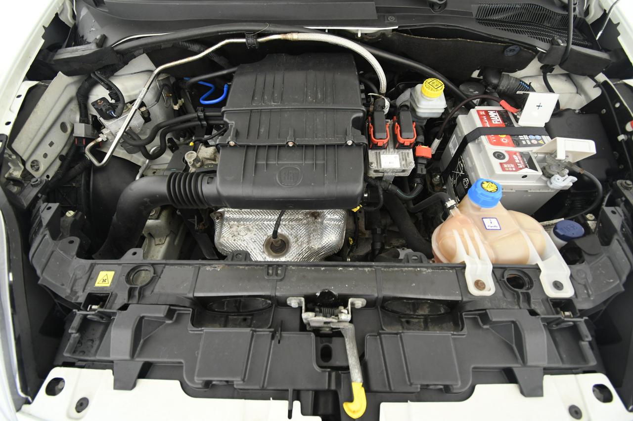 FIAT Punto 5p 1.4 natural power Easy 70cv NEOPATENTATI+C15"