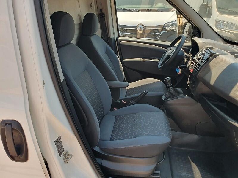 FIAT Doblò 1.6 MJ 105CV Cargo Scaffali B&M 09.2014