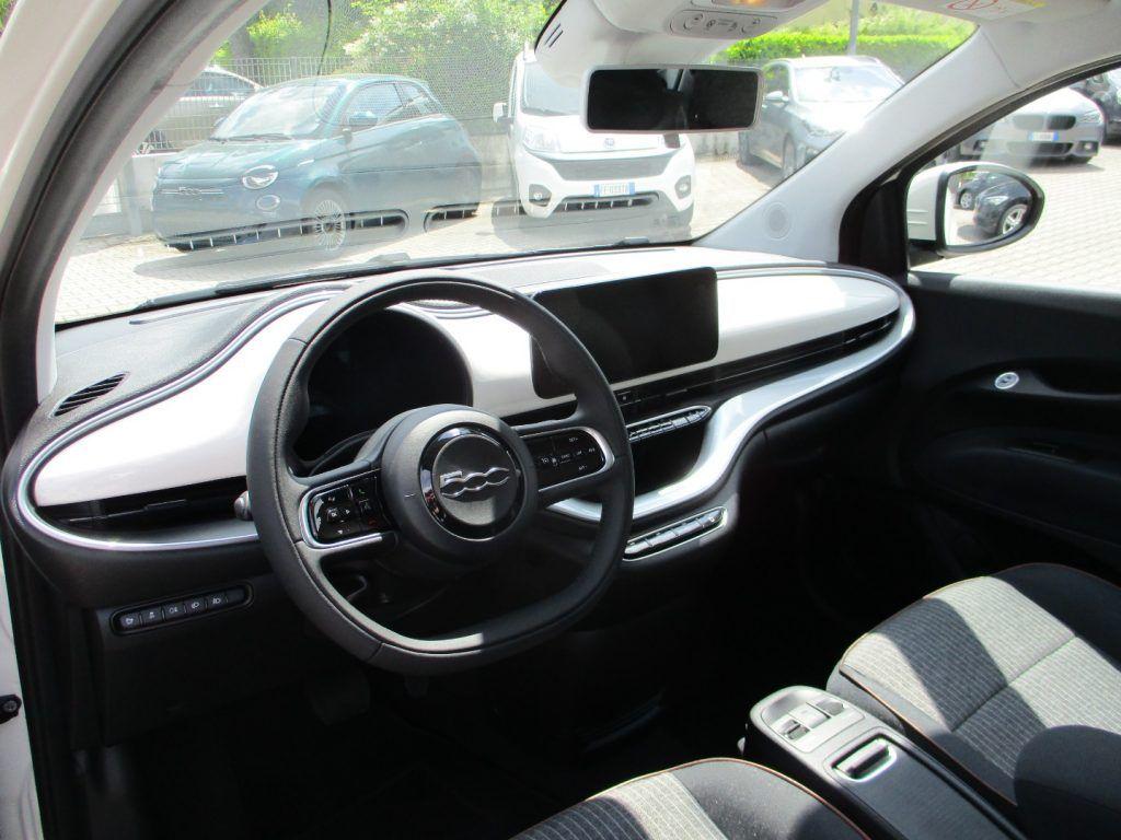 Fiat 500e - Camera/Pack Comfort/Navi