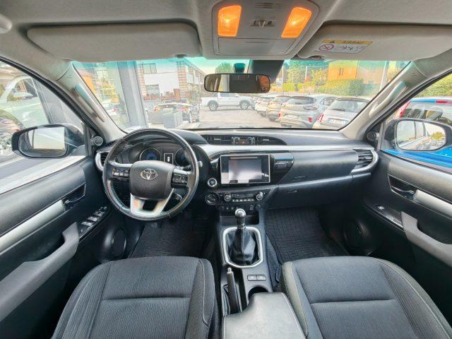 TOYOTA Hilux 2.4d150cv 4WD GANCIO TRAINO