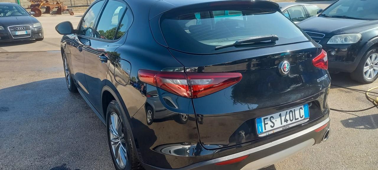 Alfa Romeo Stelvio - 190CV - CAMBIO AL VOLANTE