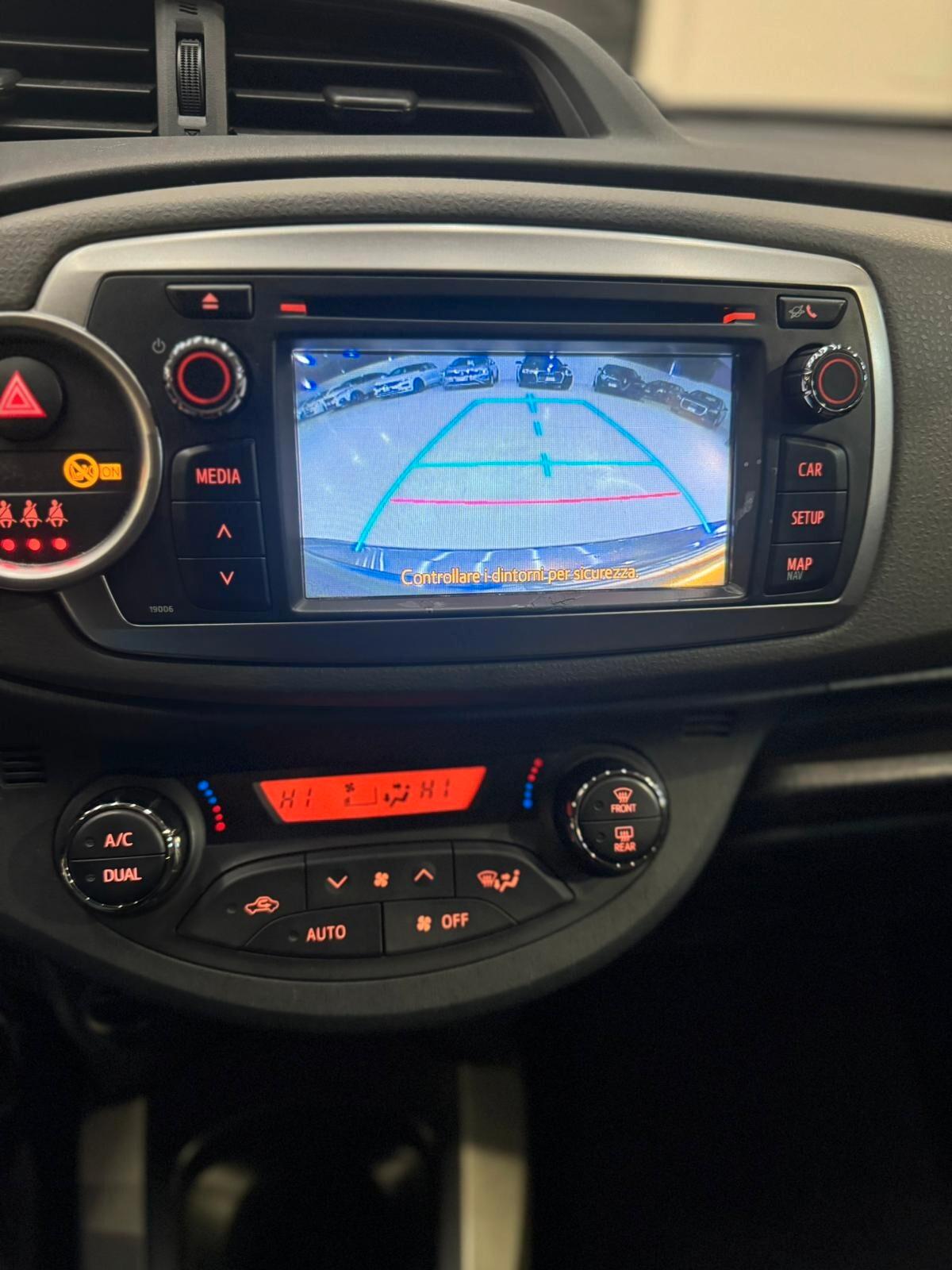 TOYOTA YSRIS NEOPATENTATI