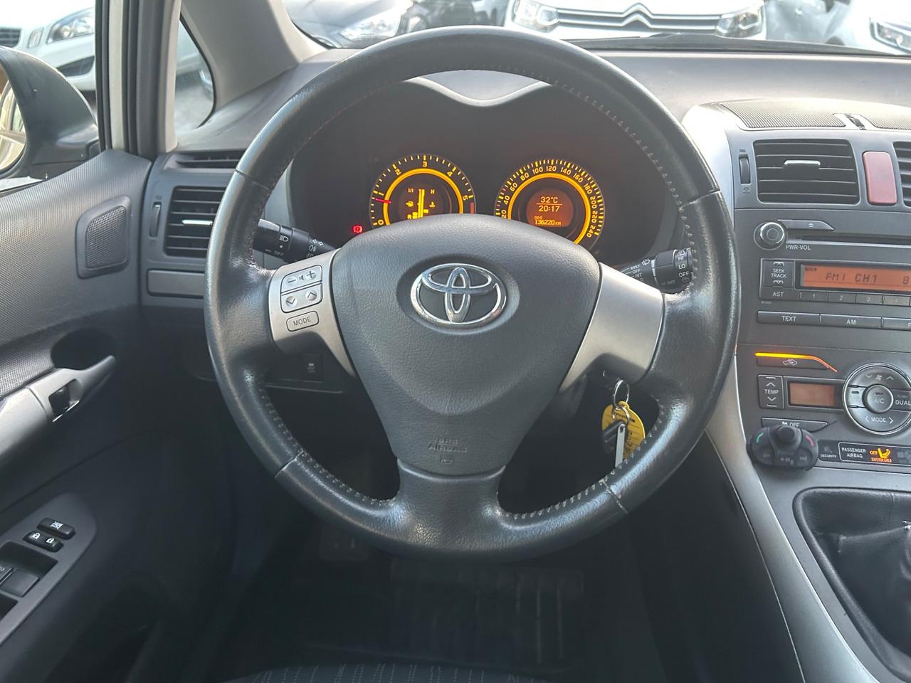 Toyota Auris 2.0 D-4D 136000km