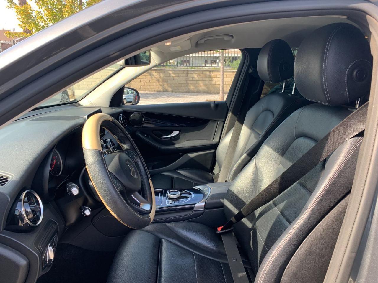 MERCEDES-BENZ GLC 220 d 4Matic Business