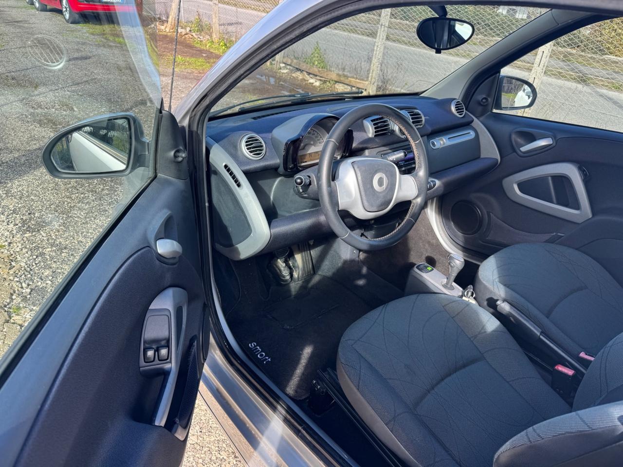 Smart ForTwo 52 kW MHD coupé Black Tailor Made