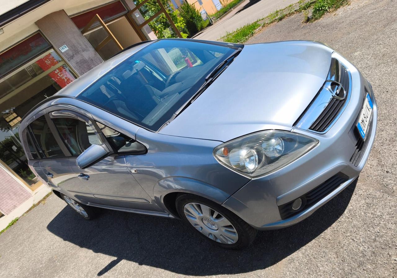 Opel Zafira 1.6 16V ecoM 94CV Cosmo