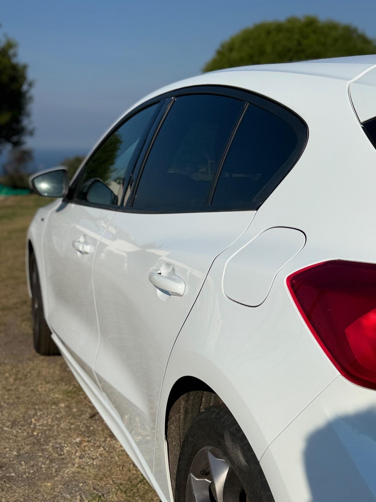 Ford Focus 1.0 EcoBoost Hybrid 155 CV Powershift 5p. ST-Line X
