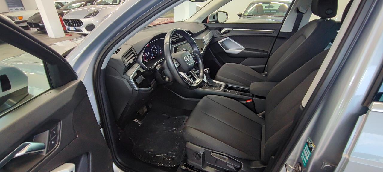 Audi Q3 35 TDI quattro Business Advanced