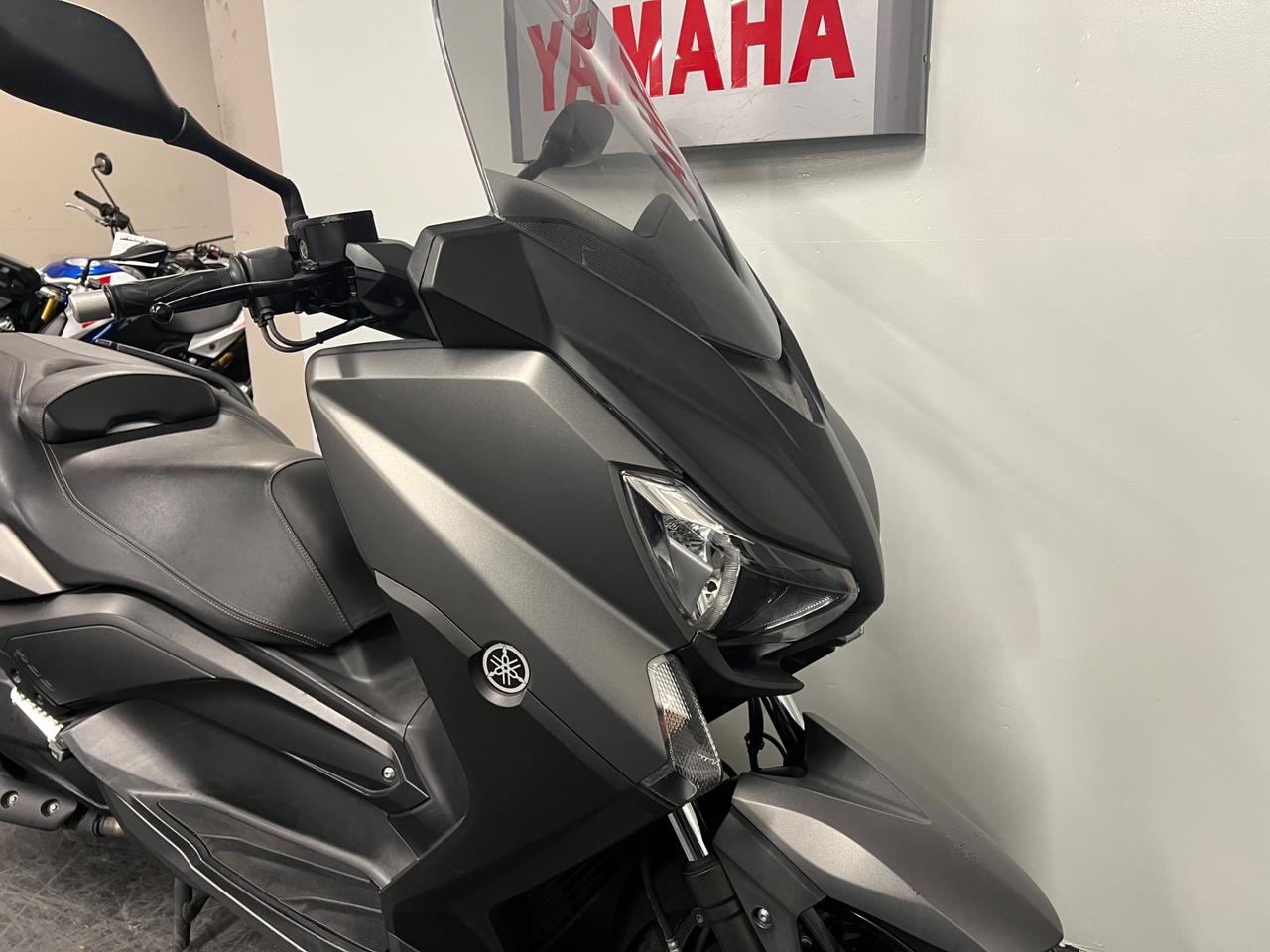 Yamaha X-Max 400