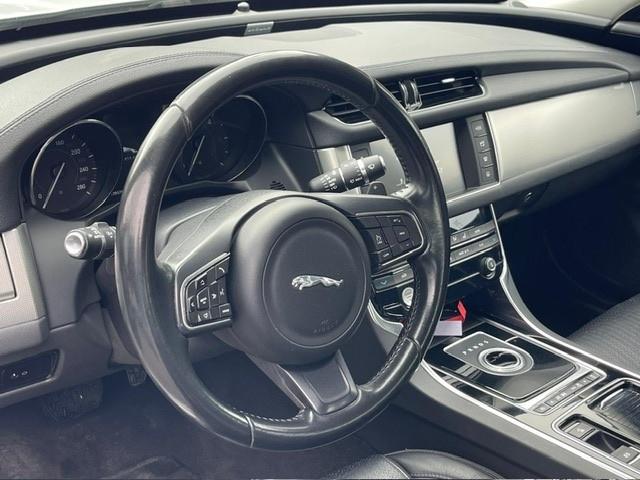 Jaguar XF 2.0 D 180 CV AWD aut. Prestige