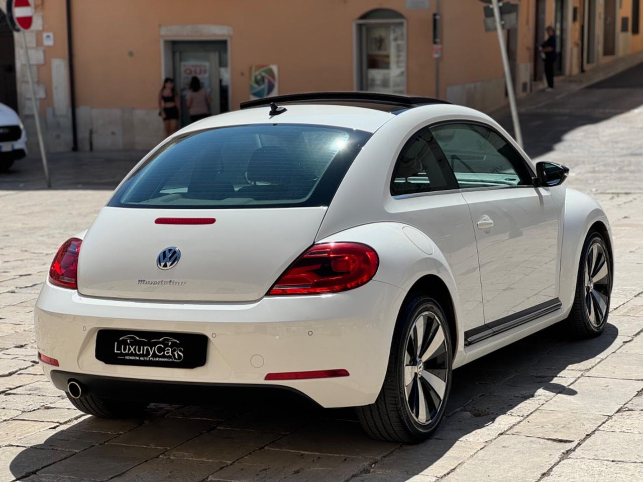 Volkswagen Maggiolino 1.6 TDI Design 105 Cv