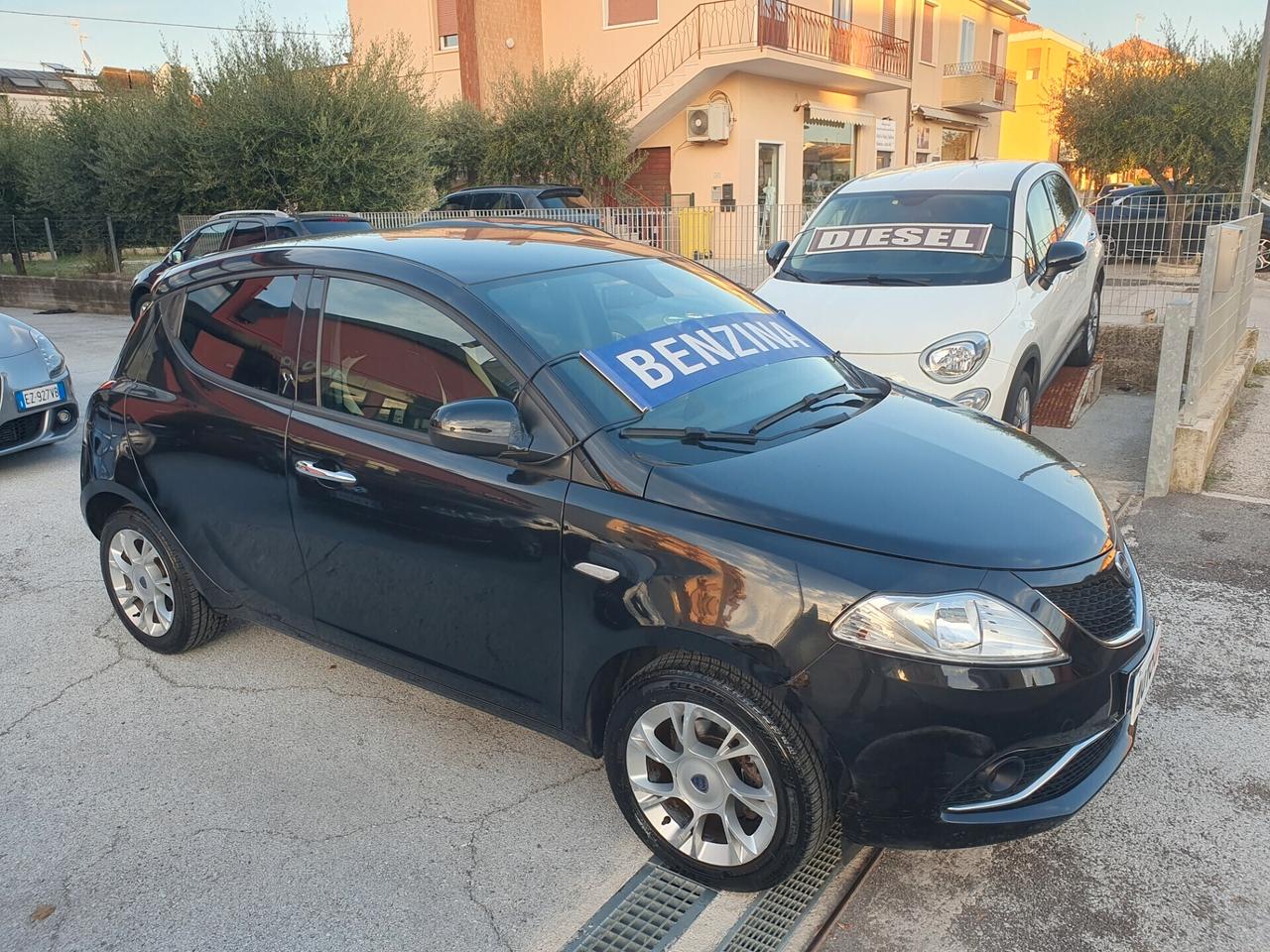 Lancia Ypsilon 1.2 69 CV Gold Neopatentati 2016