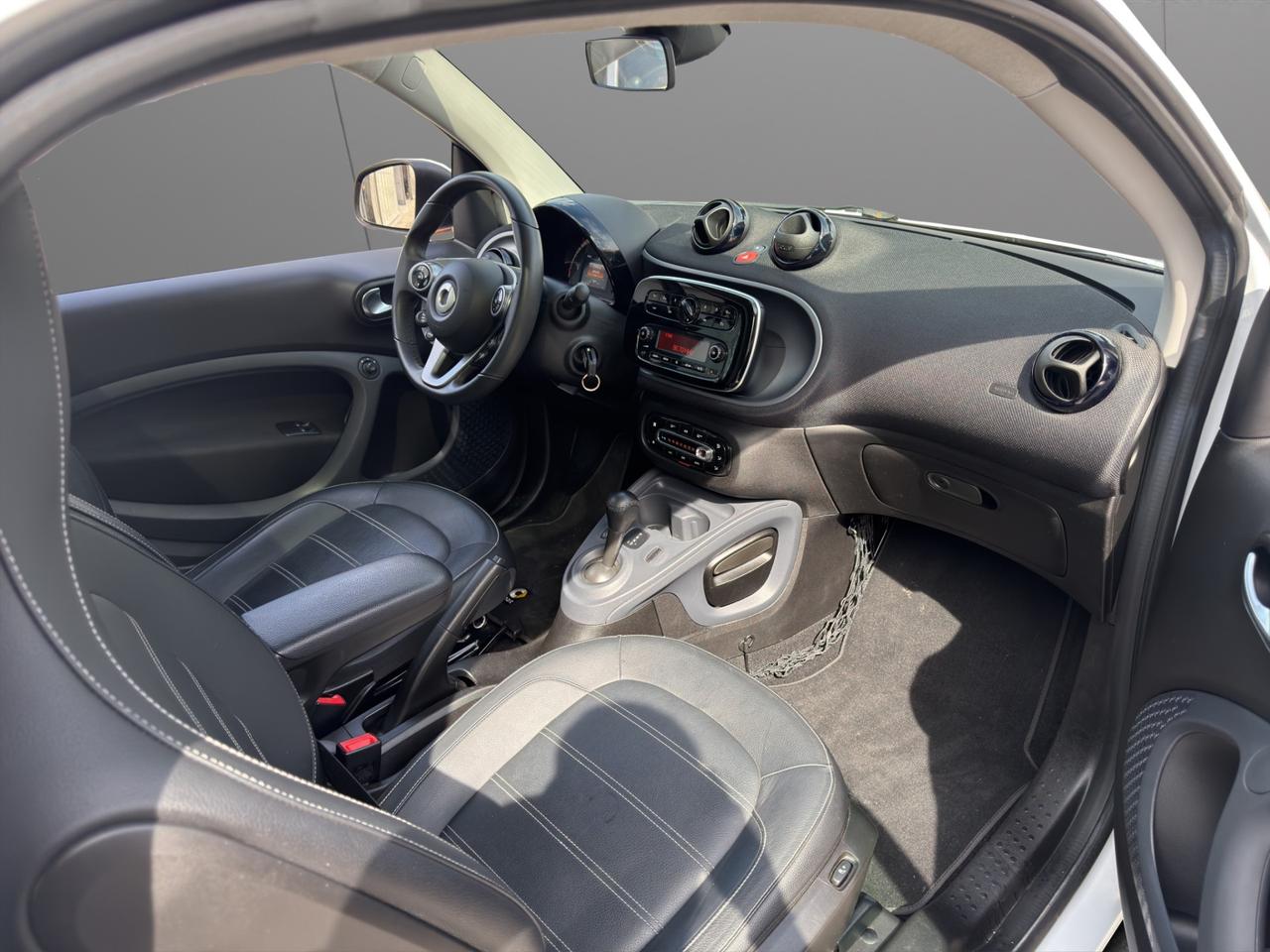 Smart forTwo 1.0 Prime - Unipro - Promo Finanziamento - Tetto panoramico - Bracciolo - Sedili riscaldabili